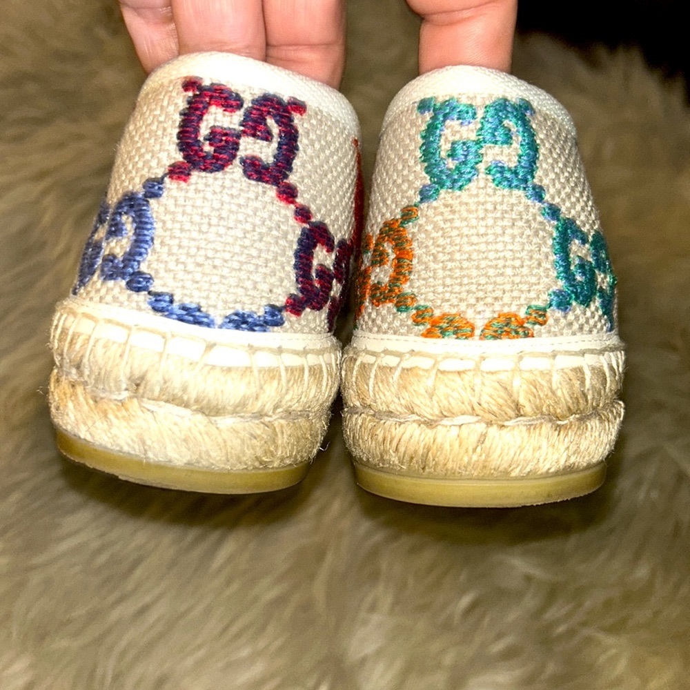 Gorgeous & Authentic GUCCI Logo Printed Canvas Espadrilles Size 38 (Will trade!) - Picture 10 of 16